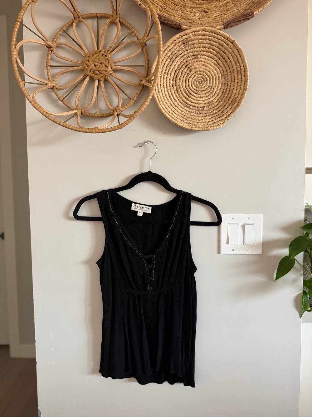 Idyllwind Black Women's Top with Branded Label